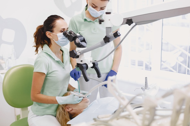 zubni implantati